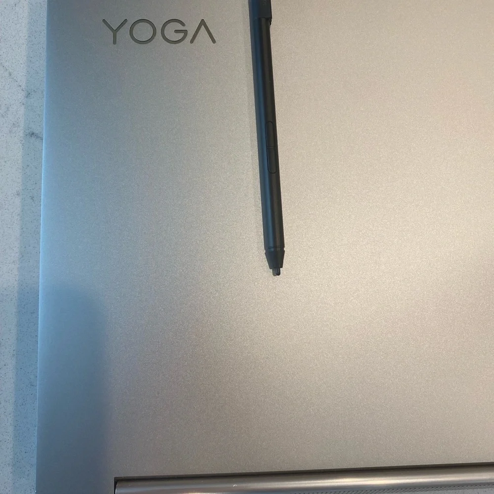Laptop Lenovo Yoga C940 14” in EXCELLENT condition!